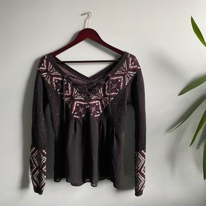 Perfect sweater shirt combo - great for a winter night out ❄️